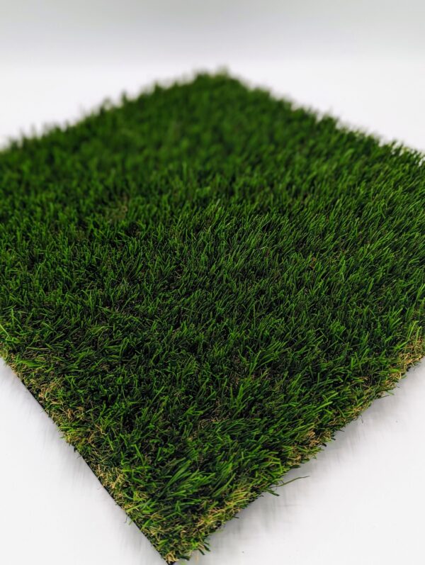 Leisure Lawn 42mm Artificial Grass